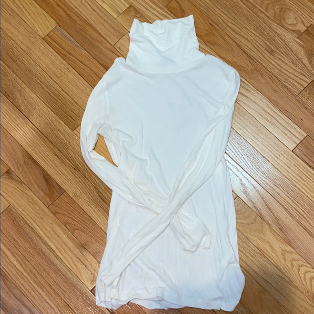 Jcrew white long sleeve turtle neck